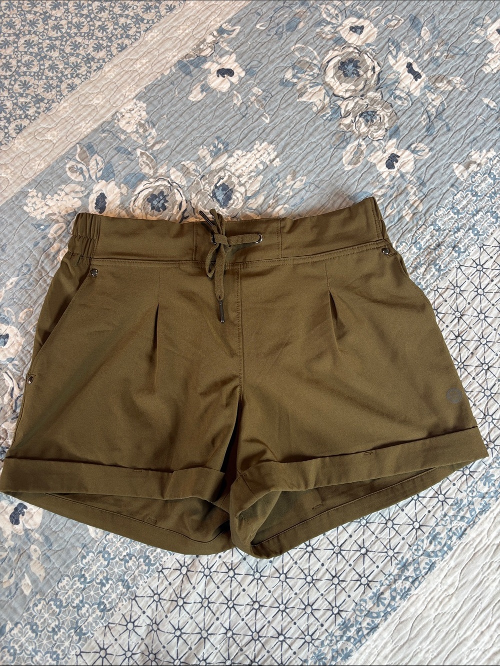 Mondetta Olive Green High-Waist Drawstring Shorts size S. Like new.